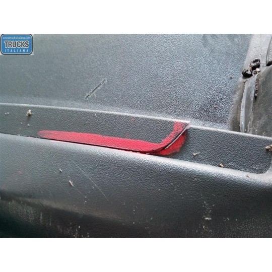 LEFT FRONT MUDGUARD  SCANIA Serie R 2005> used