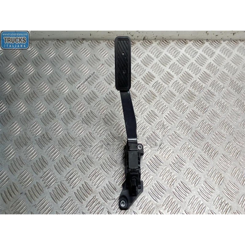 FORD PEDALE ACCELERAZIONE ELETTRONICO FORD Fiesta 2017> usato