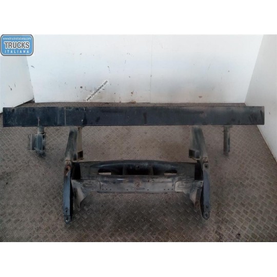TRAVERSA ANTERIORE PARAURTO IVECO Stralis 2003>2007 usato