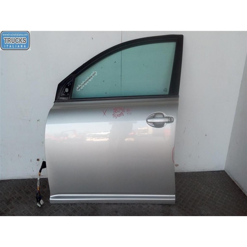 TOYOTA LEFT FRONT DOOR TOYOTA Avensis 2006>2009 used