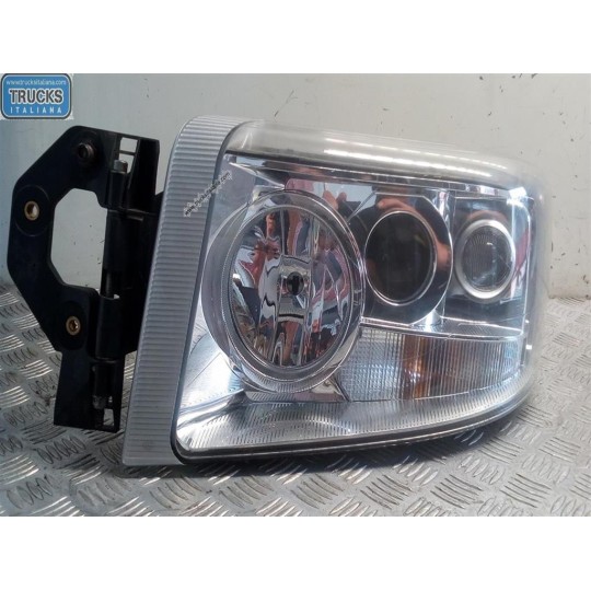 FARO ANTERIORE SINISTRO RENAULT truck Premium 2005>2013 usato