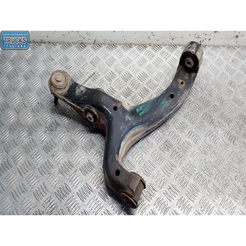 VOLKSWAGEN BRACCIO OSCILLANTE ANTERIORE INFERIORE DESTRO VOLKSWAGEN Amarok 2010>2016 usato