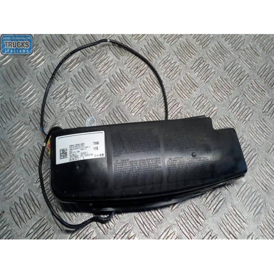 CURTAIN AIRBAG RIGHT  VOLKSWAGEN Amarok 2010>2016 used