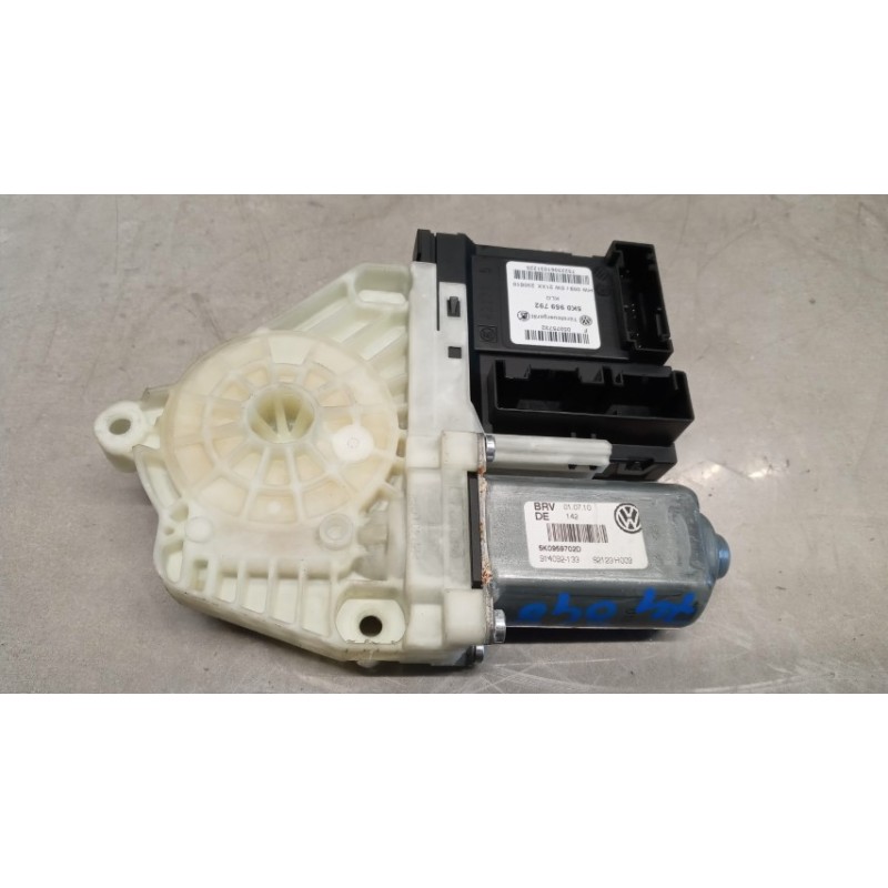 VOLKSWAGEN ALZA VETRI ANTERIORI DESTRO VOLKSWAGEN Golf 6 2008>2012 usato