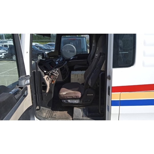 CABINA MAN TGX  usato