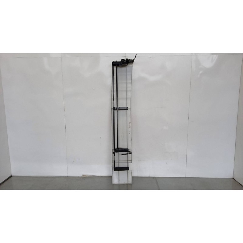 MAN SPOILER LEFT SIDE  MAN TGX  used