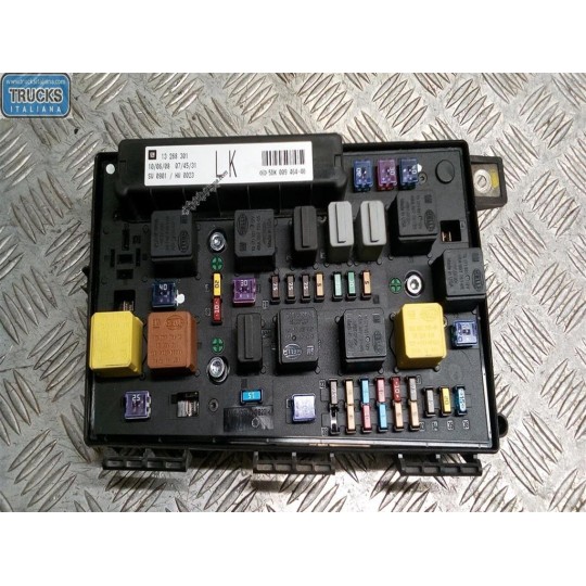 FUSE BOX OPEL Zafira B 2008>2014 used