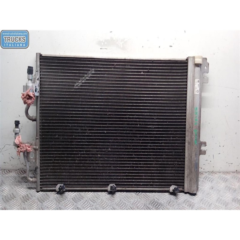 OPEL RADIATORE CLIMATIZZATORE OPEL Zafira B 2008>2014 usato