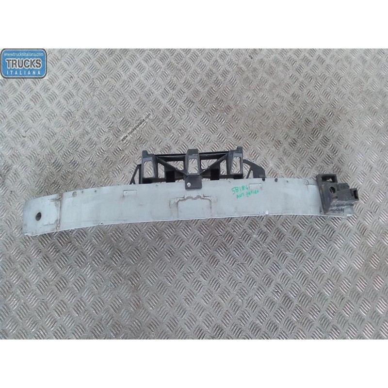 OPEL TRAVERSA ANTERIORE PARAURTO OPEL Zafira B 2008>2014 usato