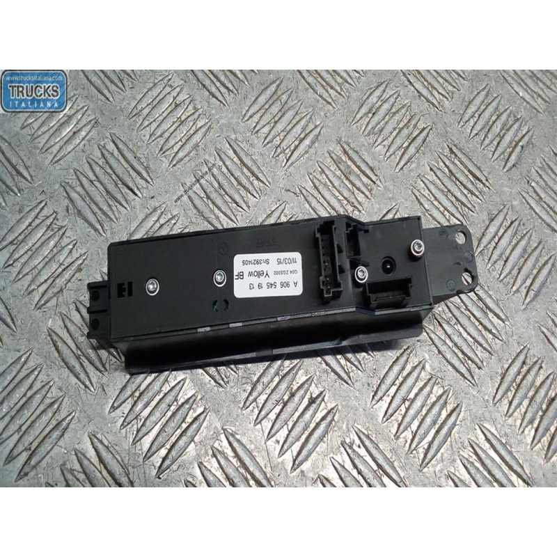 MERCEDES-BENZ van VARIOUS SWITCHES AND BUTTONS A
 MERCEDES-BENZ van Sprinter 2013>2018 used