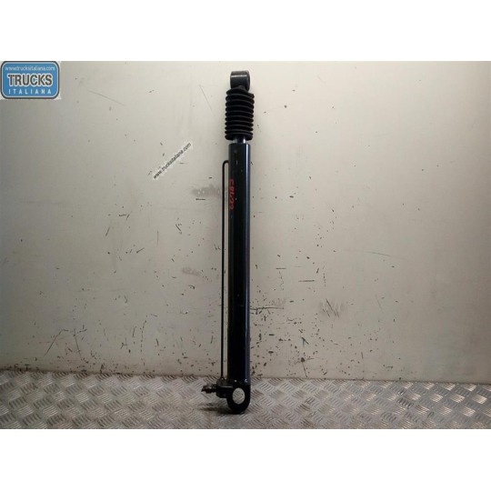 PISTONE ALZA CABINA IVECO Stralis 2007>2013 usato