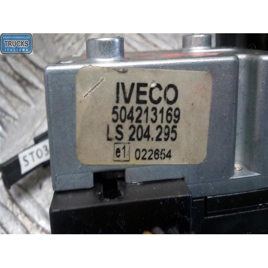 INTERRUTTORI E PULSANTI DEVIO IVECO Stralis 2007>2013 usato