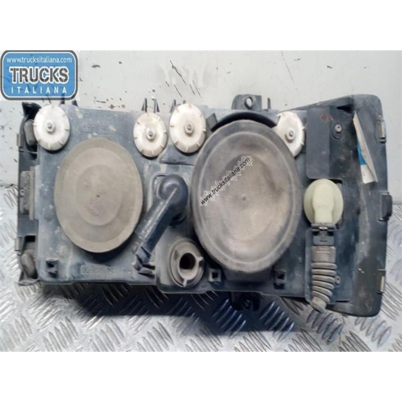 DAF RIGHT HEADLIGHT DAF XF95 used