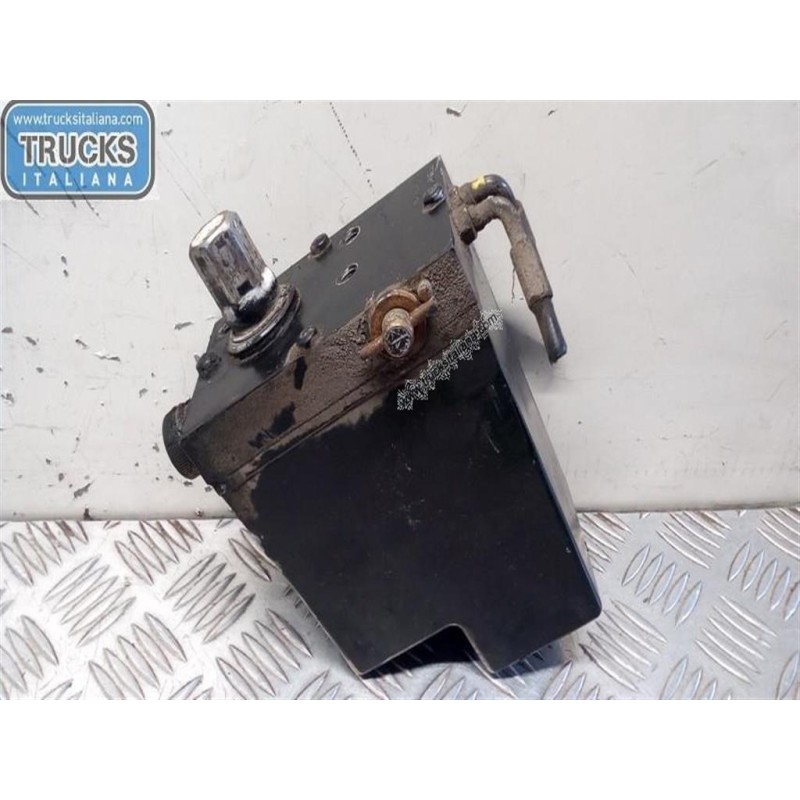 VOLVO truck POMPA IDR ALZACABINA VOLVO truck FM11 euro 5 usato