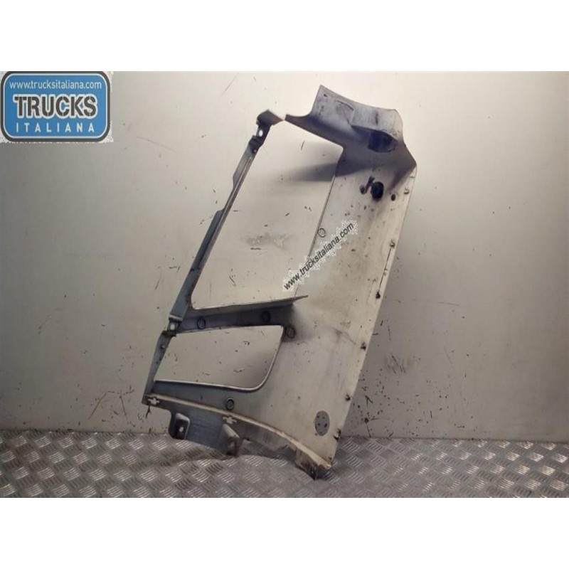 VOLVO truck RIGHT HEADLIGHT SEAT VOLVO truck FM11 euro 5 used