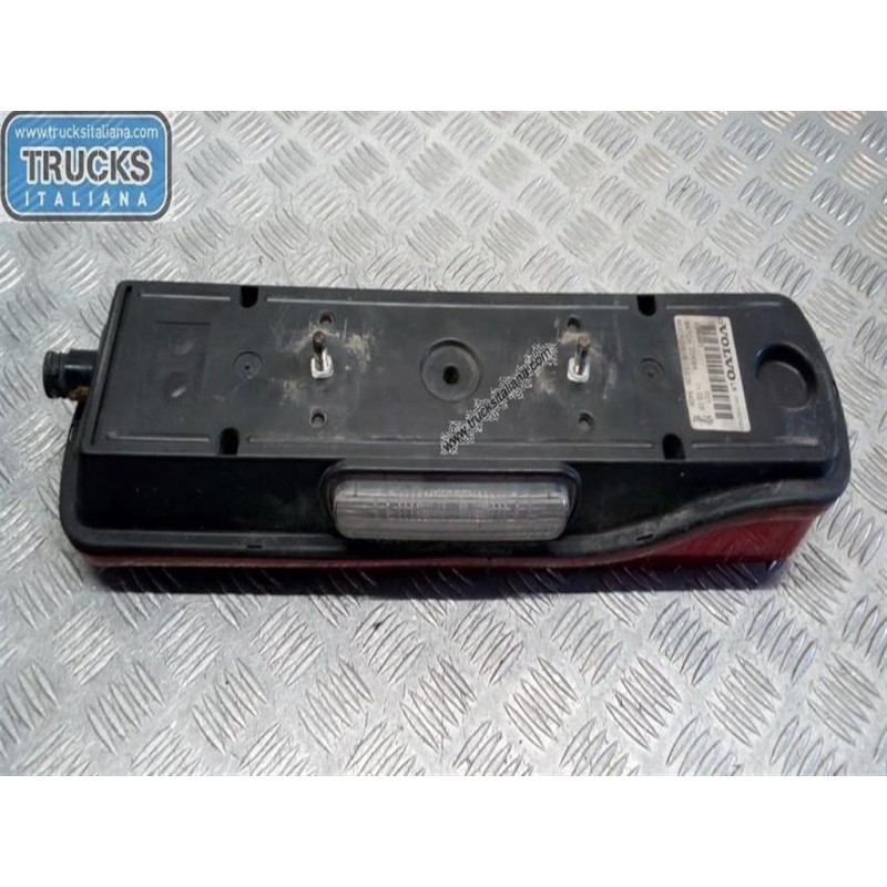 VOLVO truck FARO POSTERIORE ESTERNO DESTRO VOLVO truck FM11 euro 5 usato