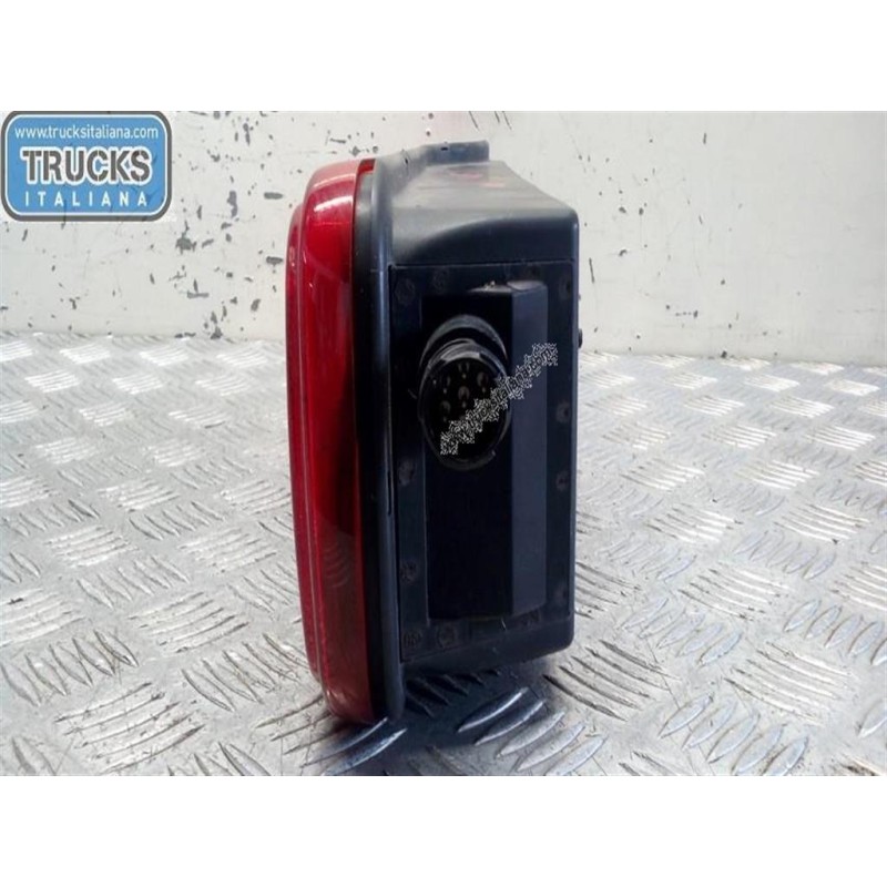 VOLVO truck FARO POSTERIORE ESTERNO DESTRO VOLVO truck FM11 euro 5 usato