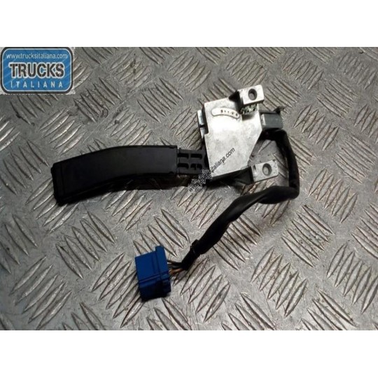 INTERRUTTORI E PULSANTI DEVIO VOLVO truck FM11 euro 5 usato