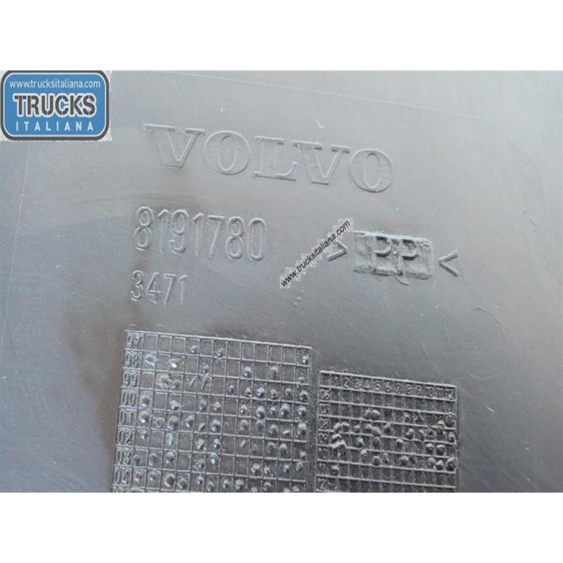 VOLVO truck FRONT LEFT REAR PART MUDGUARD VOLVO truck FM11 euro 5 used