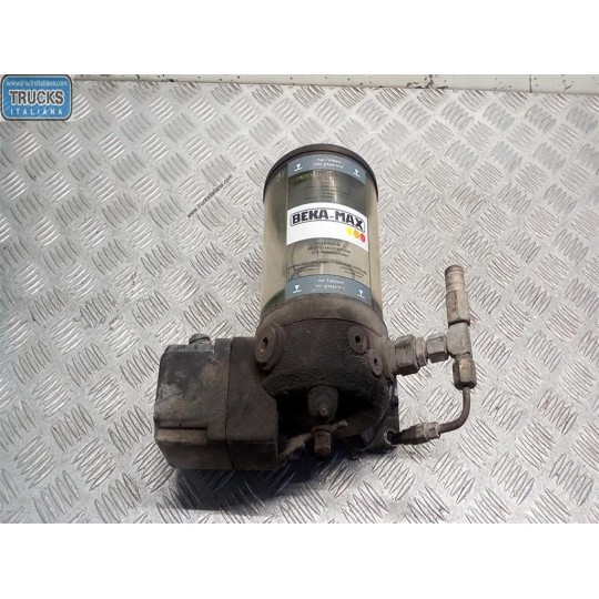 POMPA INGRASSATORE MAN TG-A 2000>2007 usato