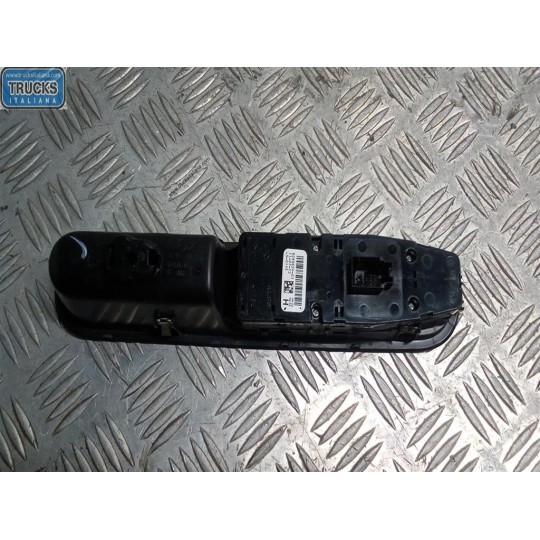 INTERRUTTORI E PULSANTI ALZAVETRI MINI R60  Countryman 2010>2014 usato