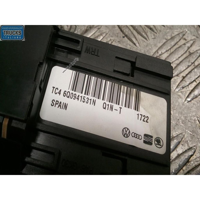 VOLKSWAGEN van BLOCK LOGHTS  VOLKSWAGEN van Trasporter T5 2009>2015 used