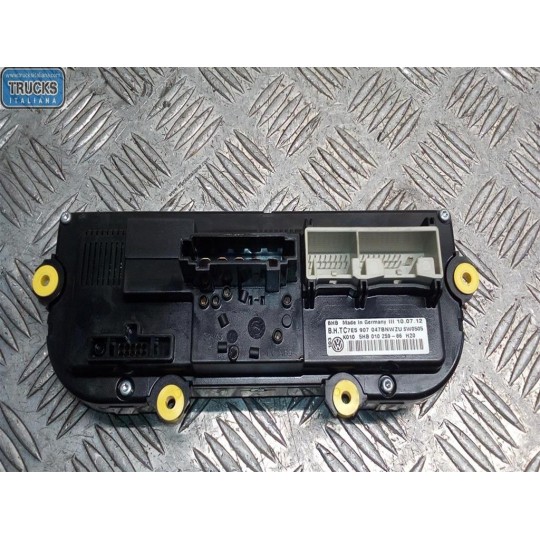 CENTRALINA CLIMATIZZATORE VOLKSWAGEN van Trasporter T5 2009>2015 usato