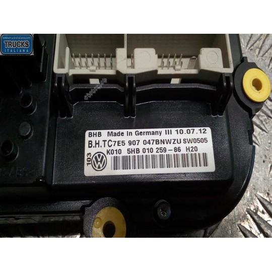 AC CONTROL UNIT VOLKSWAGEN van Trasporter T5 2009>2015 used