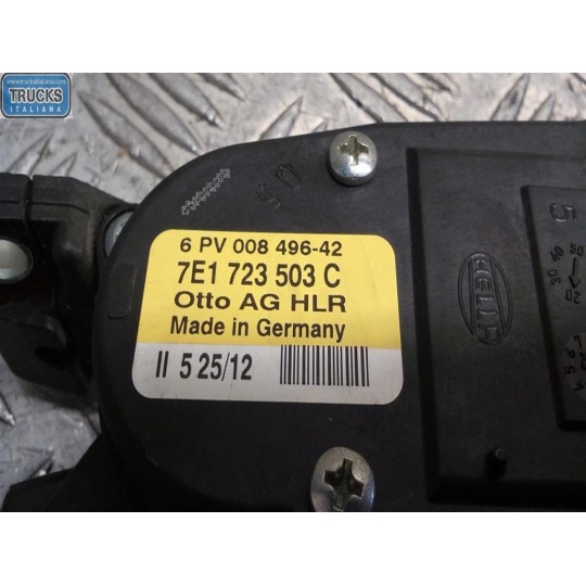 PEDALE ACCELERAZIONE ELETTRONICO VOLKSWAGEN van Trasporter T5 2009>2015 usato