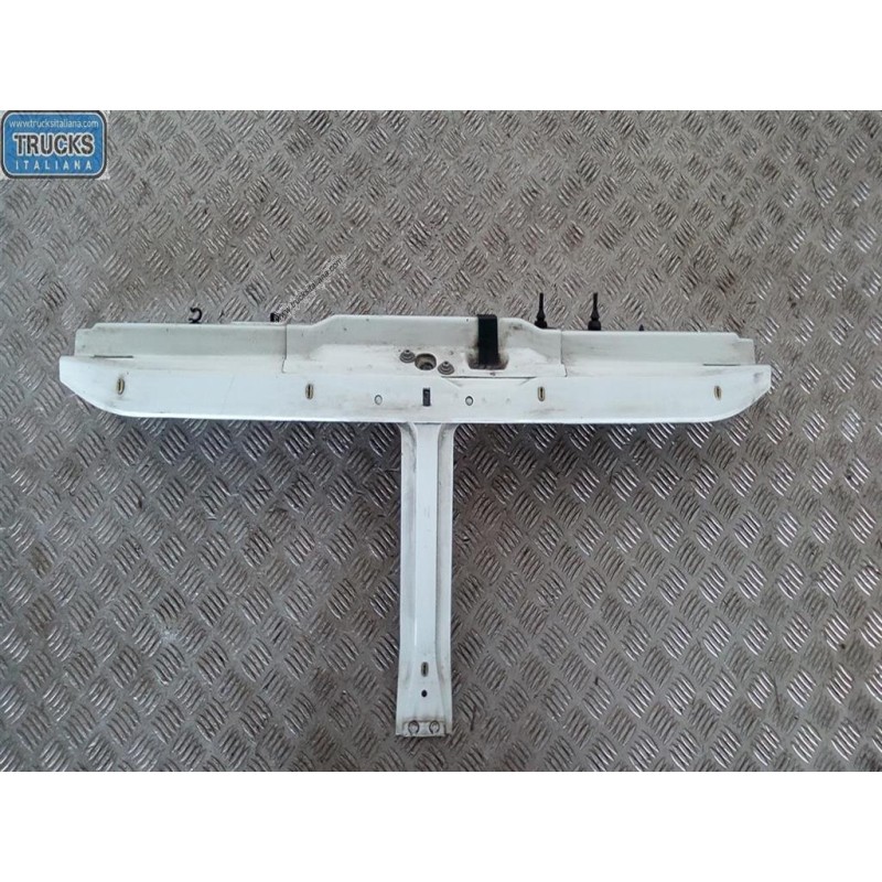 RENAULT van RIVESTIMENTO SUPERIORE ANTERIORE RENAULT van Master 1998>2003 usato