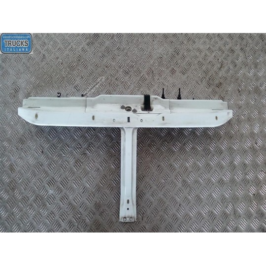 RIVESTIMENTO SUPERIORE ANTERIORE RENAULT van Master 1998>2003 usato