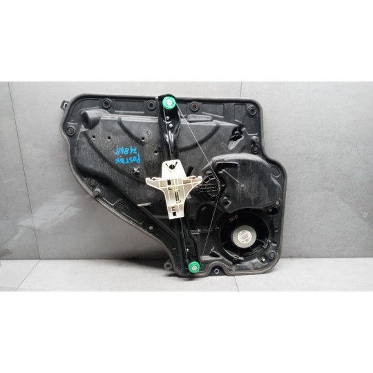 ALZA VETRI POSTERIORI DESTRO VOLKSWAGEN Golf 6 2008>2012 usato