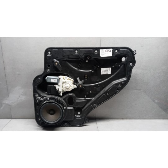 ALZA VETRI POSTERIORI DESTRO VOLKSWAGEN Golf 6 2008>2012 usato