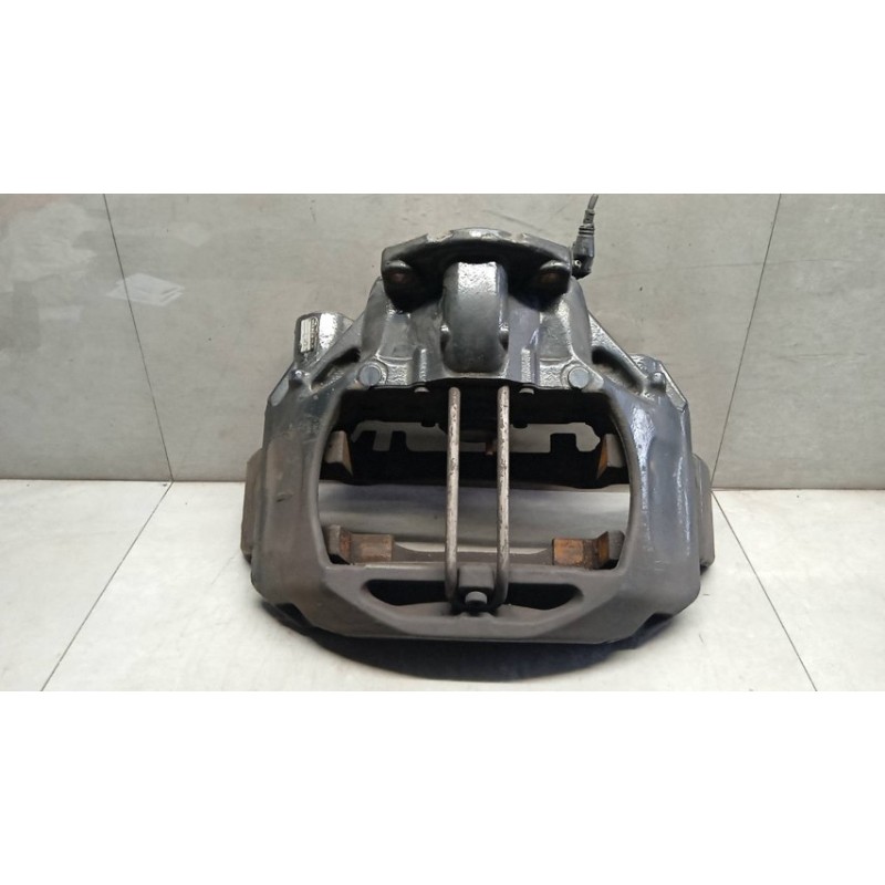 MAN PINZA POSTERIORE DESTRA MAN TGX euro 6 usato