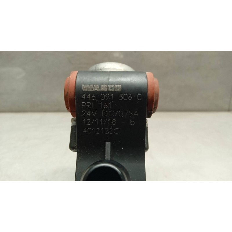 DAF VALVOLA REGOLA PRESSIONE DAF XF106 usato