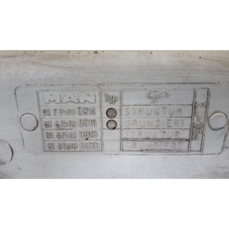 MAN RIGHT FRONT MUDGUARD  MAN TGX euro 6 used