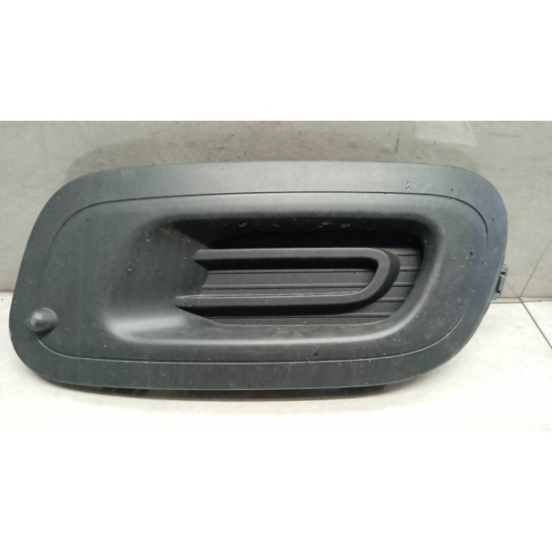 FIAT GRILL FRONT BUMPER LEFT  FIAT Panda 2012> used