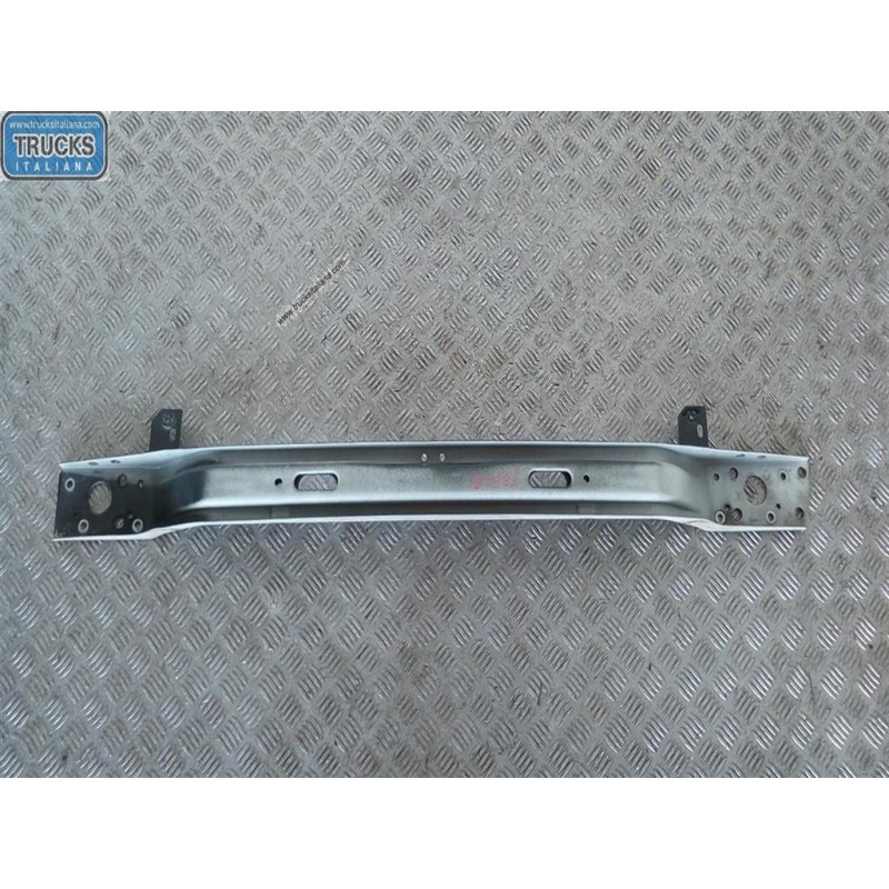 RENAULT van TRAVERSA ANTERIORE PARAURTO RENAULT van Master 1998>2003 usato