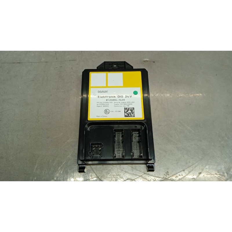 MAN CENTRALINE VARIE E MAN TGX euro 6 usato