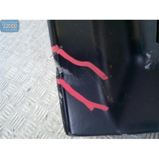 PARAFANGO ANTERIORE SINISTRO IVECO Stralis 2007>2013 usato