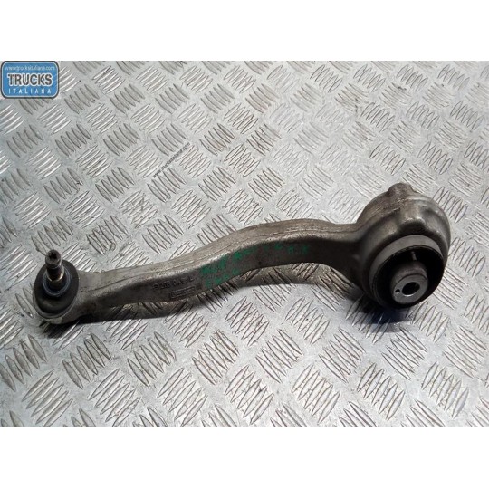 BRACCIO SOSPENSIONE INFERIORE SINISTRO MERCEDES-BENZ Classe C (W204) 2011>2015 usato