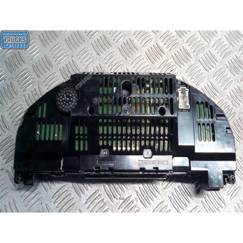 MERCEDES-BENZ QUADRO STRUMENTI MERCEDES-BENZ Classe C (W204) 2011>2015 usato