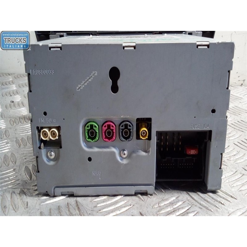 MERCEDES-BENZ CAR RADIO MERCEDES-BENZ Classe C (W204) 2011>2015 used