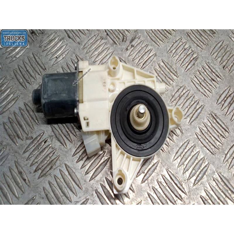 MERCEDES-BENZ FRONT RIGHT POWERED WINDOWS  MERCEDES-BENZ Classe C (W204) 2011>2015 used