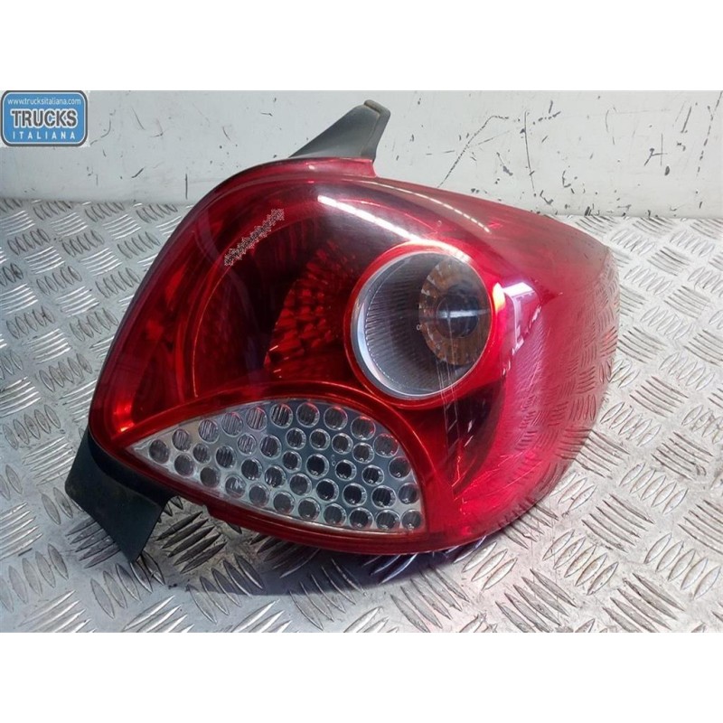 PEUGEOT FARO POSTERIORE ESTERNO DESTRO PEUGEOT 206 Plus 2009>2013 usato