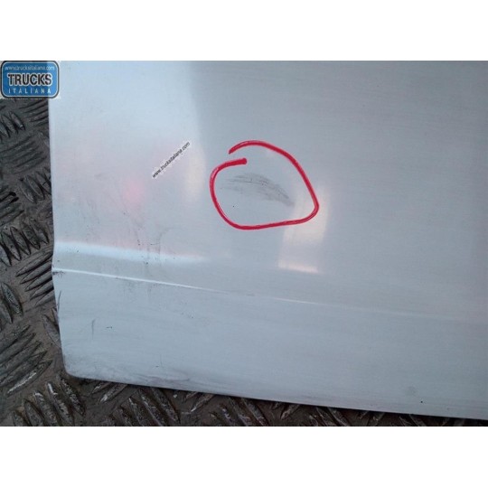 PORTACARICO POST DESTRO OPEL van Combo C 2001>2011 usato