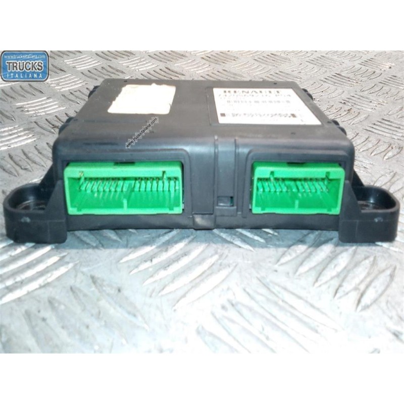 RENAULT truck CENTRALINE VARIE A RENAULT truck Magnum 2001>2010 usato