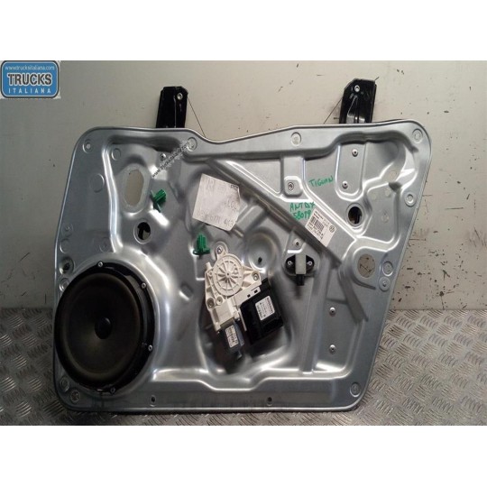 ALZA VETRI ANTERIORI DESTRO VOLKSWAGEN Tiguan 2007>2011 usato