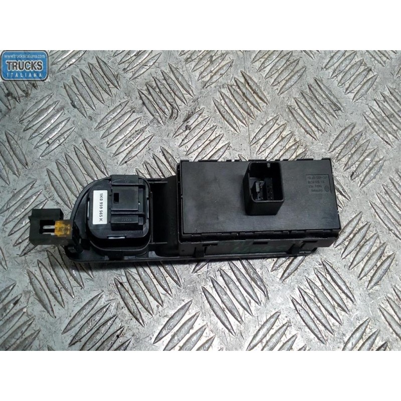 VOLKSWAGEN INTERRUTTORI E PULSANTI ALZAVETRI VOLKSWAGEN Tiguan 2007>2011 usato