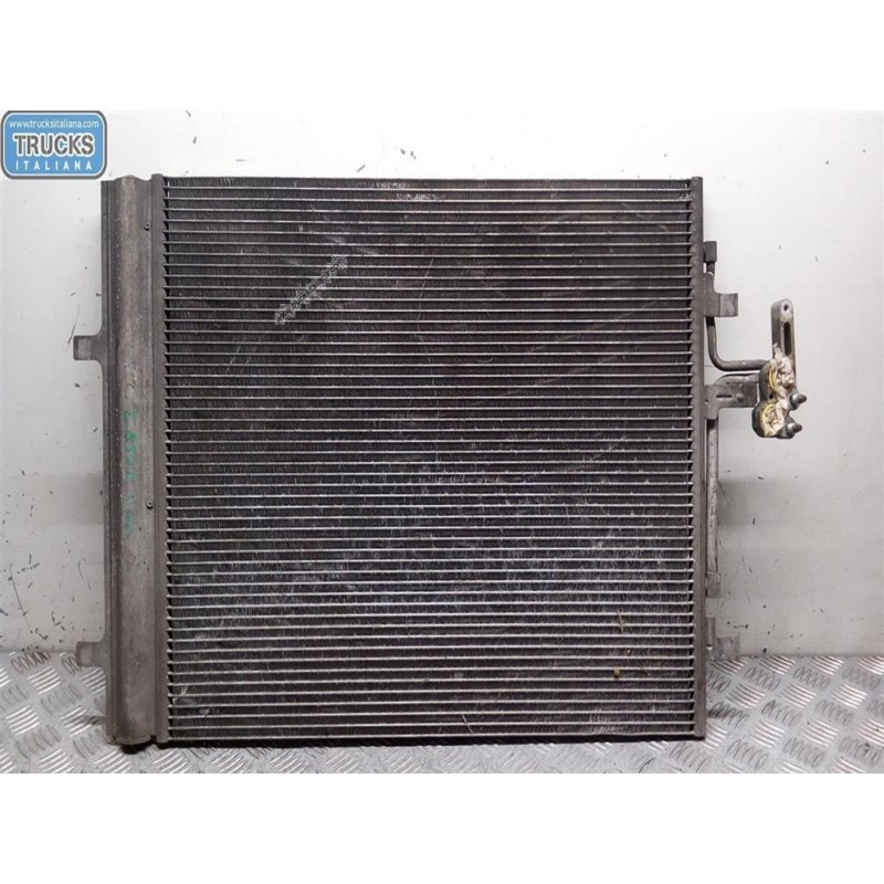 VOLVO RADIATORE CLIMATIZZATORE VOLVO V70 2007>2011 usato